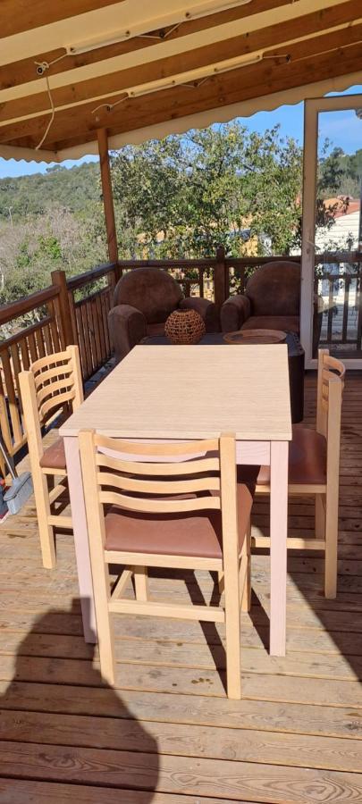 Rocbaron Mobilhome Entre Ciel Et Collines מראה חיצוני תמונה